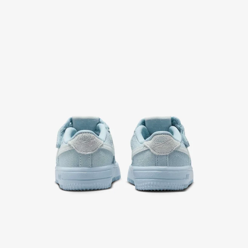 Nike Kids' Force 1 Low LV8 EasyOn Shoes